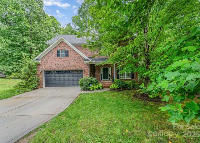 Property at 530 Shady Oaks Dr, Stanley, NC 28164, 4 beds, 2.5 baths