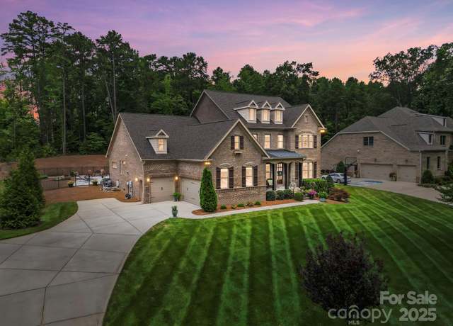 Property at 4003 Capullo Ct, Matthews, NC 28104, 5 beds, 3.5 baths