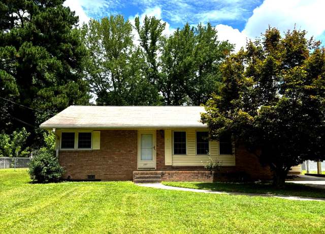 Property at 404 Sycamore Rd, Salisbury, NC 28147, 3 beds, 1.5 baths