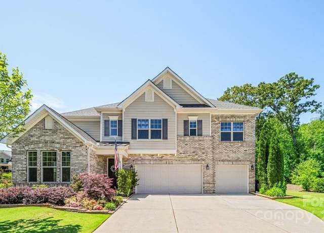 Property at 5028 Whitemarsh Ct, Lancaster, SC 29720, 5 beds, 4 baths