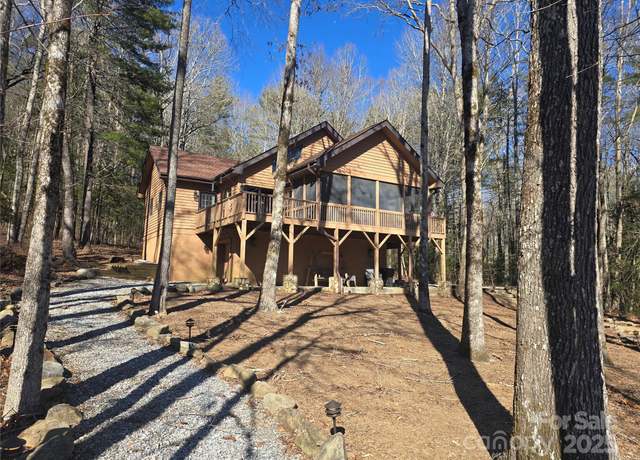 Property at 662 Cherokee Pt, Lake Toxaway, NC 28747, 3 beds, 3.5 baths