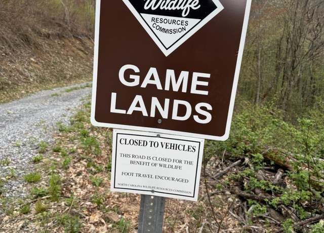 Property at 601 Tater Patch Rd, Maggie Valley, NC 28751, 3 beds, 3 baths
