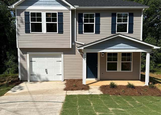 Property at 204 Plyler St, Lancaster, SC 29720, 4 beds, 2.5 baths