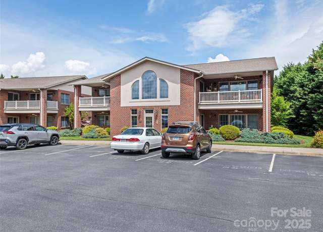 Property at 1465 S Lakeshore Dr Unit B-4, Lake Junaluska, NC 28745, 3 beds, 2 baths