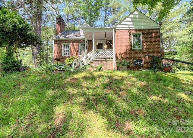 Property at 132 Beverly Rd, Asheville, NC 28805, 2 beds, 2 baths