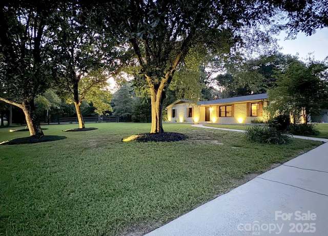 Property at 209 Falcon Dr, Concord, NC 28025, 3 beds, 2 baths