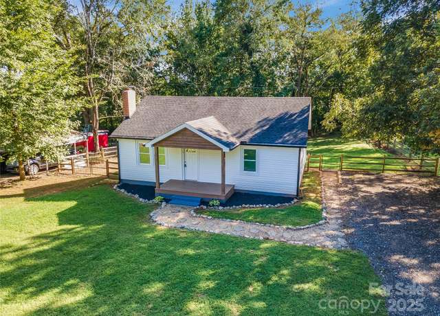 Property at 115 Church St, High Shoals, NC 28077, 2 beds, 1 bath