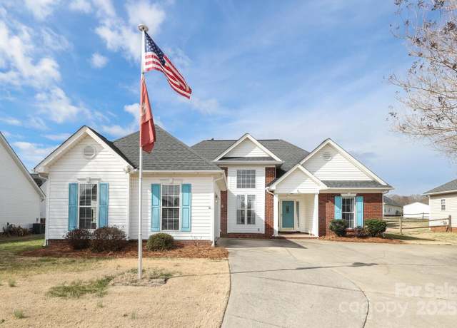Property at 2003 Hemby Commons Pkwy, Indian Trail, NC 28079, 3 beds, 2 baths