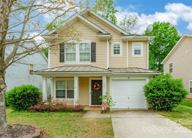 Property at 523 Tribune Dr, Charlotte, NC 28214, 3 beds, 2.5 baths
