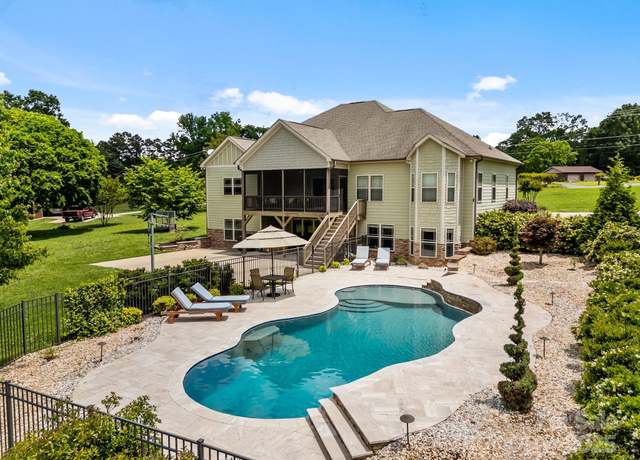 Property at 1115 Wynnbrook Way, Concord, NC 28027, 4 beds, 3.5 baths