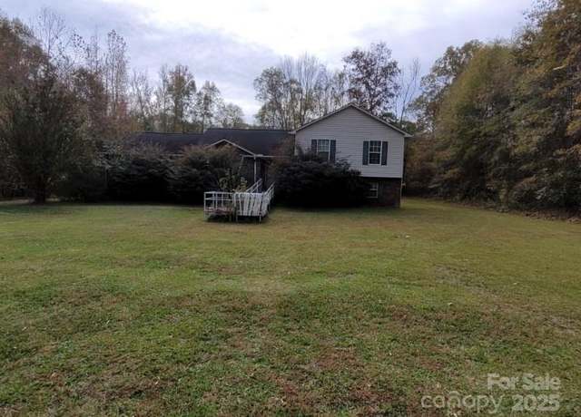 Property at 115 Hawkins Ave, Salisbury, NC 28144, 3 beds, 3 baths