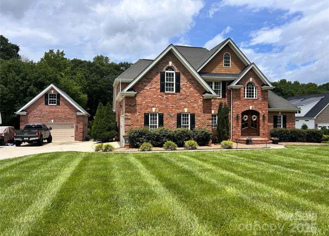 Property at 4359 White Tail Ln, Midland, NC 28107, 5 beds, 3 baths