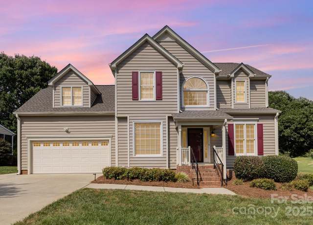 Property at 376 Kingsmill Dr, Advance, NC 27006, 3 beds, 2.5 baths
