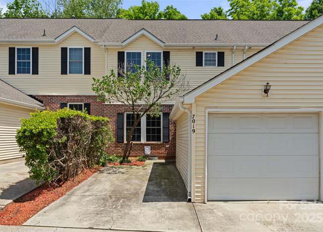 Property at 7019 Walnut Ridge Ct, Charlotte, NC 28217, 2 beds, 2.5 baths
