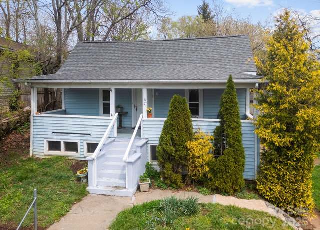 Property at 67 Montana Ave, Asheville, NC 28806, 3 beds, 2 baths
