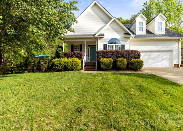 Property at 3509 Seminole Dr, Maiden, NC 28650, 3 beds, 2 baths
