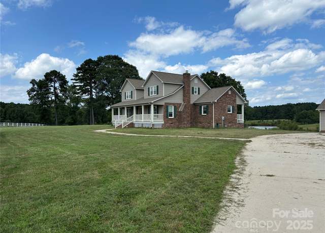 Property at 2417 Lynwood Dr, Lancaster, SC 29720, 3 beds, 3.5 baths
