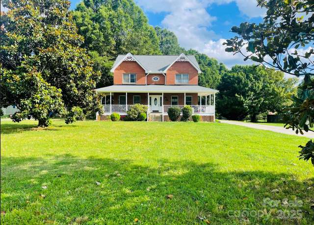 Property at 114 Windchime Ln, Mooresville, NC 28115, 3 beds, 2.5 baths