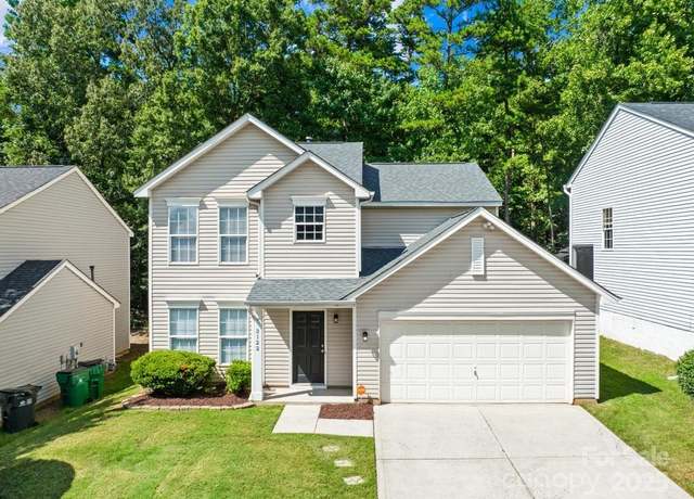 Property at 3122 Mallard Forest Dr, Charlotte, NC 28269, 3 beds, 2.5 baths