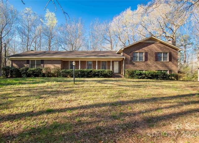 Property at 1836 Westbrook Rd, Edgemoor, SC 29712, 4 beds, 3.5 baths