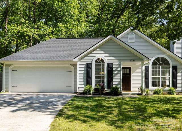 Property at 7731 Ivy Hollow Dr, Charlotte, NC 28227, 3 beds, 2 baths