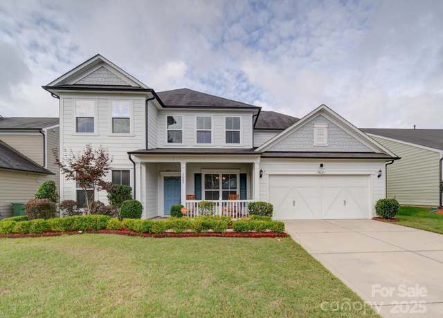 Property at 3009 Palm Dr, Fort Mill, SC 29715, 4 beds, 3.5 baths