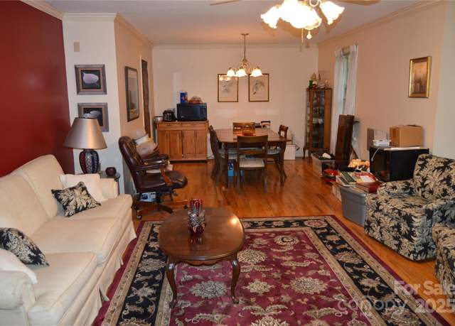 Property at 1265 Delwood Dr SW, Lenoir, NC 28645, 3 beds, 2 baths