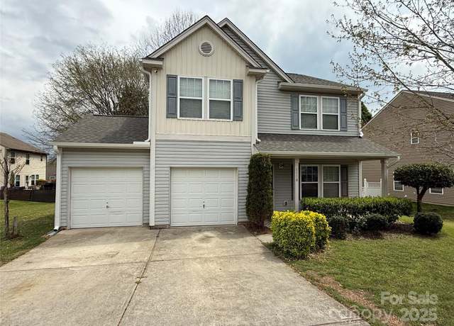 Property at 1110 Valley St, Statesville, NC 28677, 3 beds, 2.5 baths