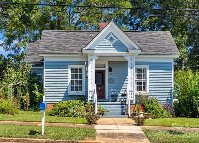 Property at 205 Jefferson St E, York, SC 29745, 2 beds, 1.5 baths