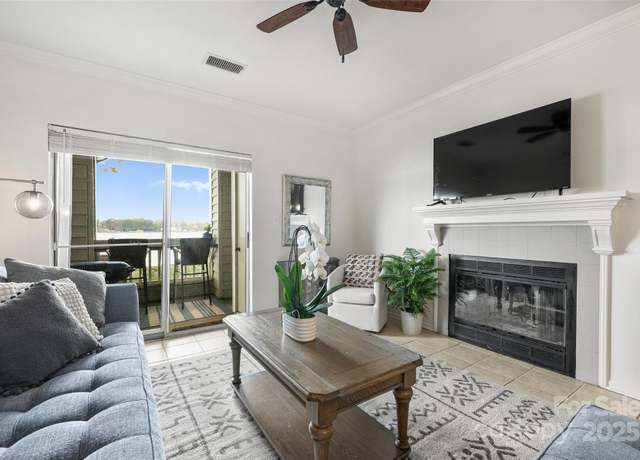 Property at 907 Southwest Dr, Davidson, NC 28036, 2 beds, 2 baths