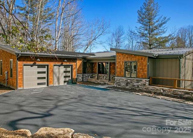 Property at 3243 Connestee Trl, Brevard, NC 28712, 3 beds, 4.5 baths