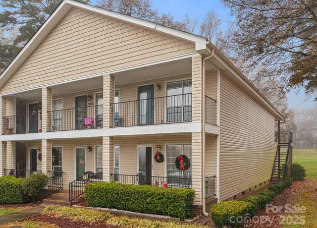 Property at 1985 Lancer Ct, Gastonia, NC 28054, 1 bed, 1.5 baths