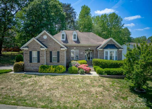 Property at 13316 Alex Mill Dr, Pineville, NC 28134, 3 beds, 2 baths