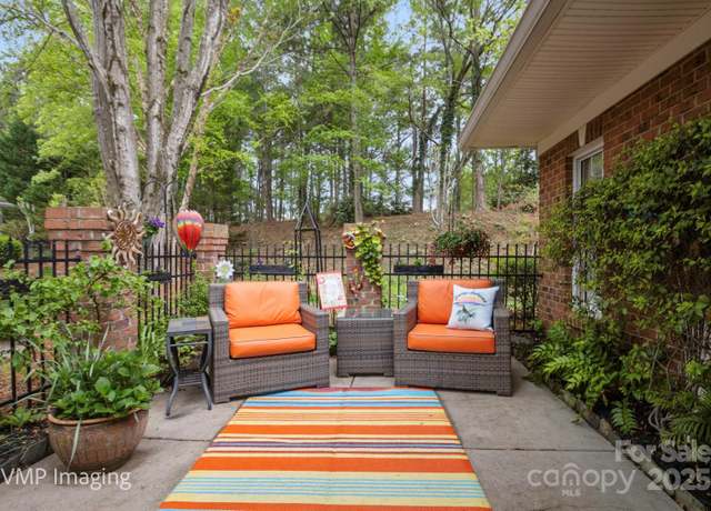 Property at 7444 Hurstbourne Green Dr, Charlotte, NC 28277, 2 beds, 2 baths