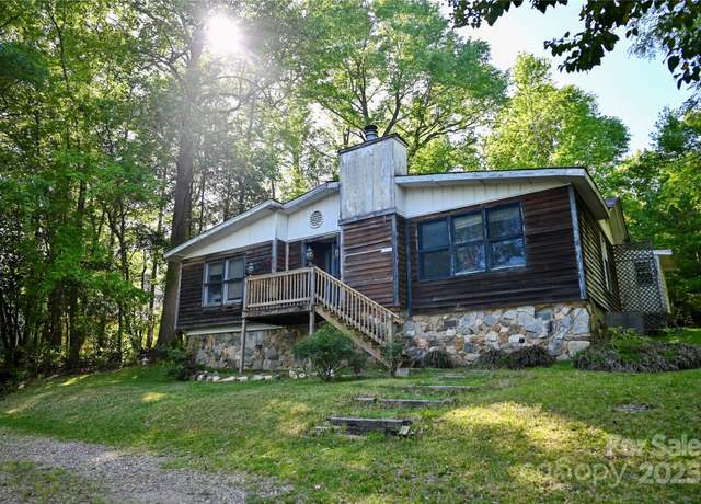 Property at 1042 Jackson Rd, Fort Lawn, SC 29714, 3 beds, 2.5 baths