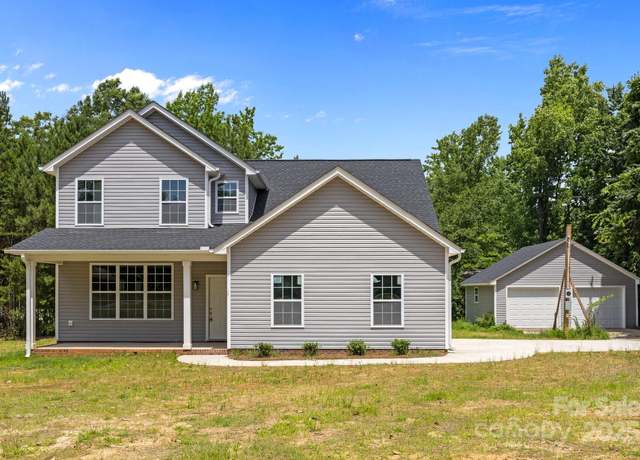 Property at 126 Aurora Blvd, Matthews, NC 28105, 4 beds, 3.5 baths