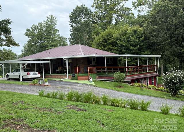 Property at 44 Tuttle Rd, Hendersonville, NC 28792, 4 beds, 2 baths
