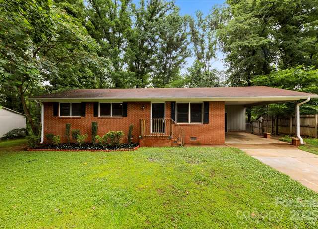 Property at 1156 Westover Cir, Rock Hill, SC 29732, 3 beds, 1 bath