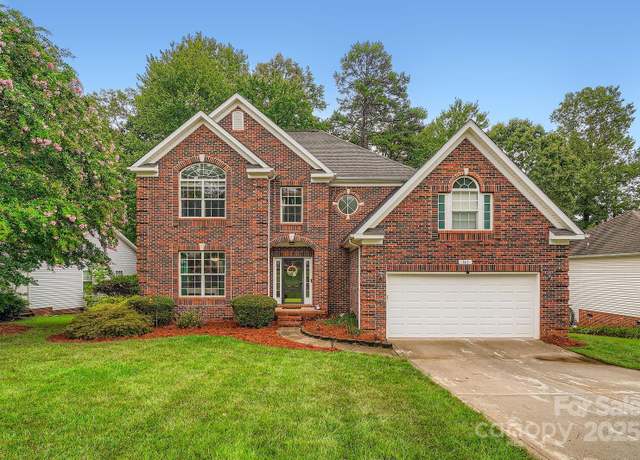 Property at 141 Broken Pine Ln, Mooresville, NC 28117, 4 beds, 2.5 baths