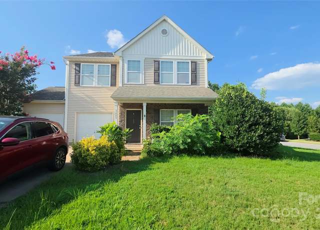 Property at 1459 Winter Dr, Statesville, NC 28677, 3 beds, 2.5 baths