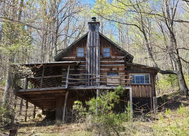 Property at 318 Brown Mountain Dr, Cullowhee, NC 28723, 2 beds, 1.5 baths