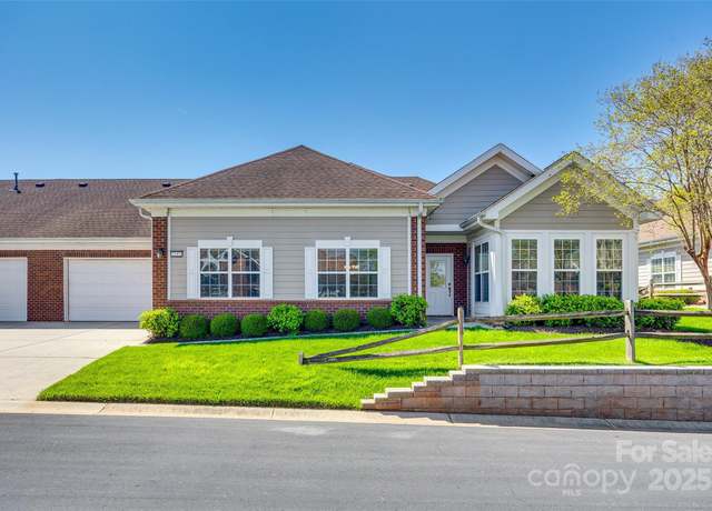 Property at 2107 N Castle Ct, Matthews, NC 28105, 2 beds, 2 baths