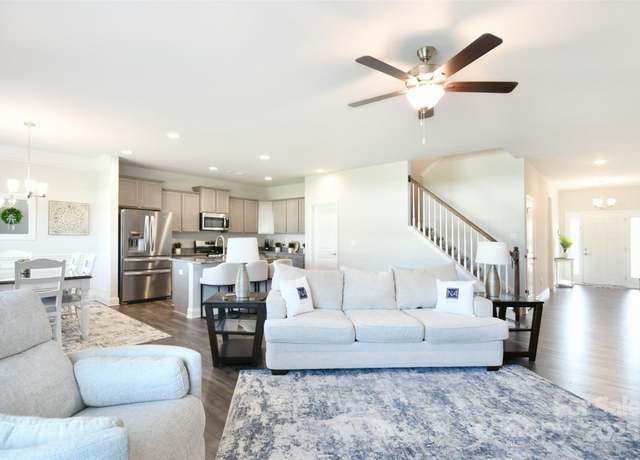 Property at 221 Mountain Island Dr, Statesville, NC 28677, 3 beds, 3 baths
