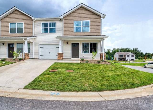 Property at 113 Eleanor Cove Rd, Arden, NC 28704, 3 beds, 2.5 baths