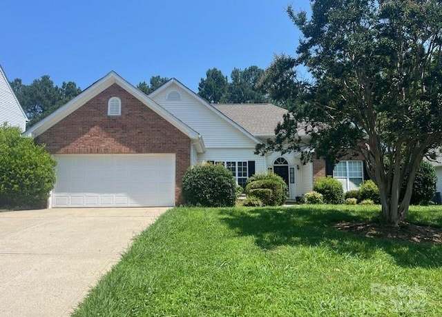 Property at 136 Samdusky Ln, Mooresville, NC 28117, 3 beds, 2 baths