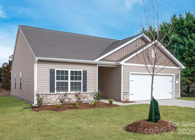 Property at 3406 Saddlebred Dr, Gastonia, NC 28052, 3 beds, 2 baths