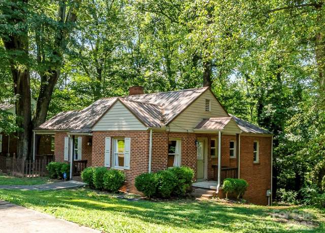 Property at 395 Westwood Dr, Statesville, NC 28677, 3 beds, 1 bath