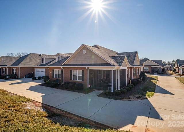 Property at 8176 Viscount Ct, Denver, NC 28037, 2 beds, 2 baths
