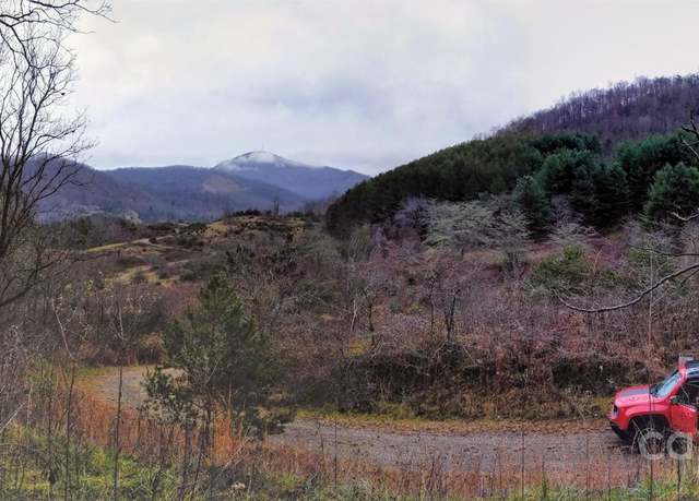 Property at 26 Hawthorne Draw Trl, Canton, NC 28716