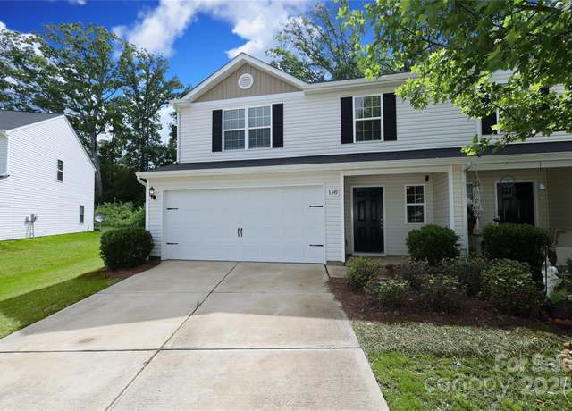 Property at 3349 Ellingford Rd, Charlotte, NC 28214, 4 beds, 2.5 baths